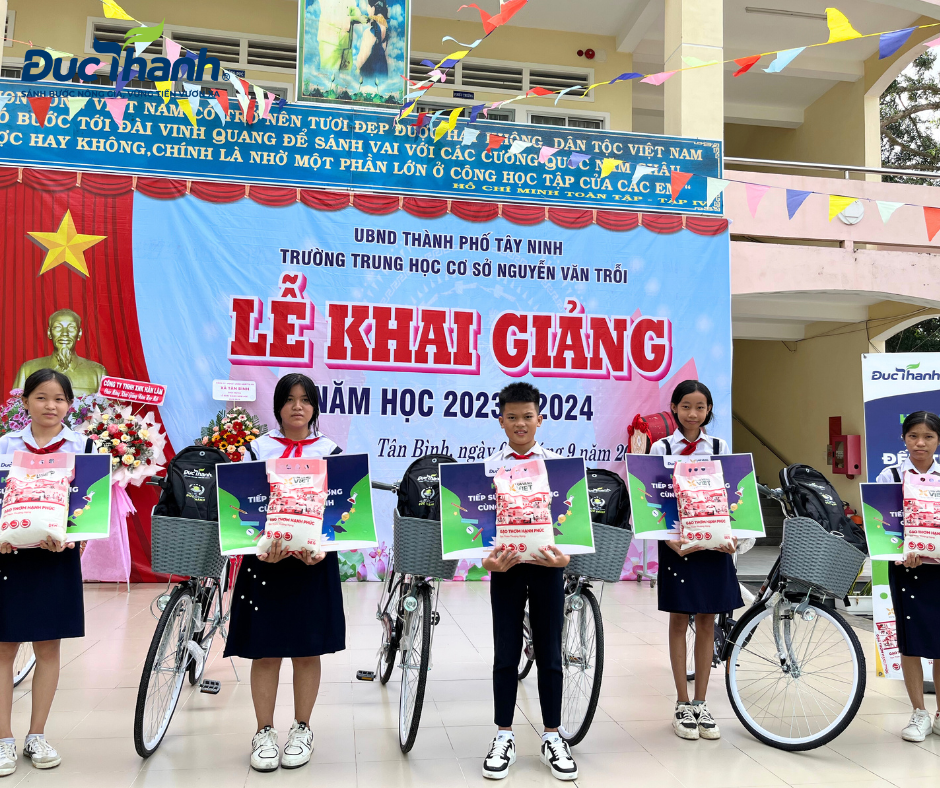 Học bổng "Tiếp sức đến trường cùng Đức Thành": Trao tặng 10 suất học bổng đến 2 trường tại TP. Tây Ninh