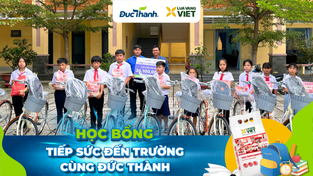 Mỗi suất học bổng bao gồm 1 balo Đức Thành, 1 xe đạp và 1 túi gạo Thơm Hạnh Phúc 5kg